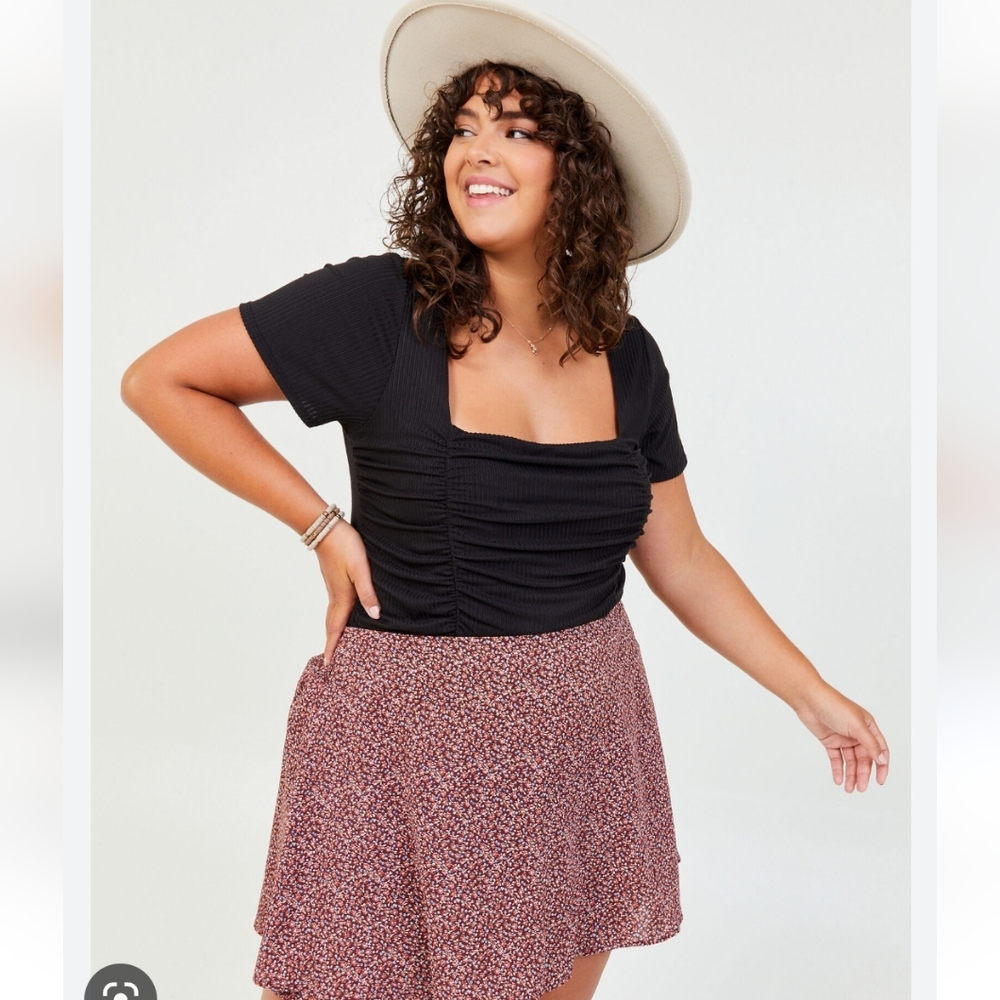 Arula Size A Floral Skort
